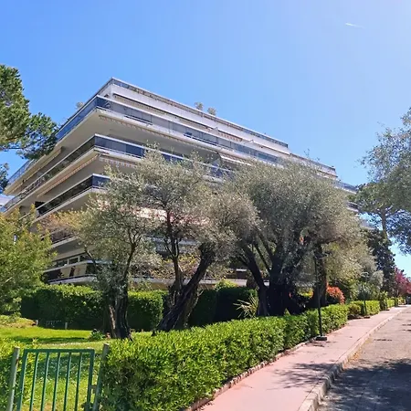 Arad 40m2 Classe Immense Terrasse 35 M2 Piscine Jlp Parking