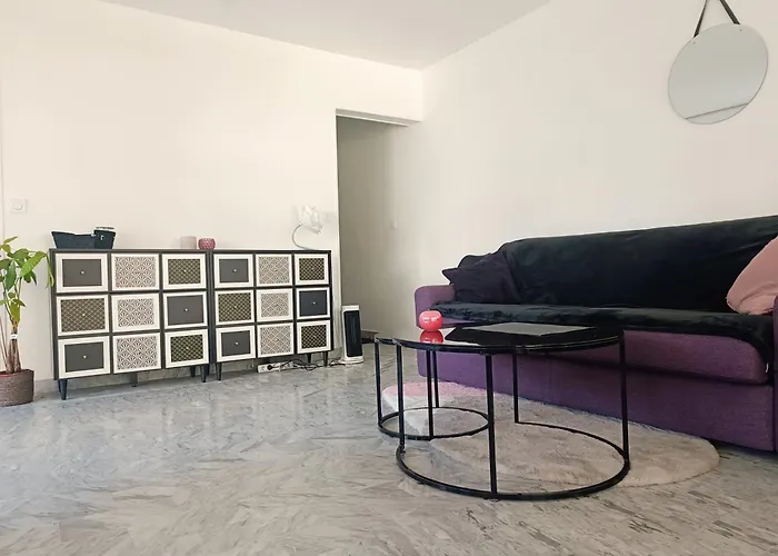 Ara 40m2 Classe Terrasse 35 M2 Piscine Parking Lägenhet