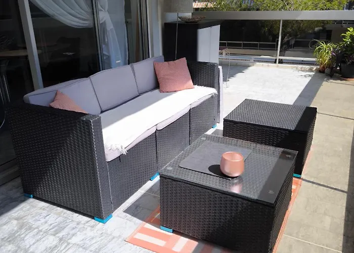 Ara 40m2 Classe Terrasse 35 M2 Piscine Parking Lägenhet